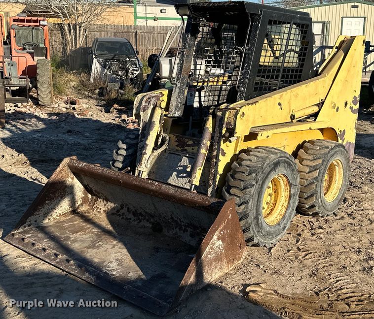 image for item EH3842 Gehl skid steer loader