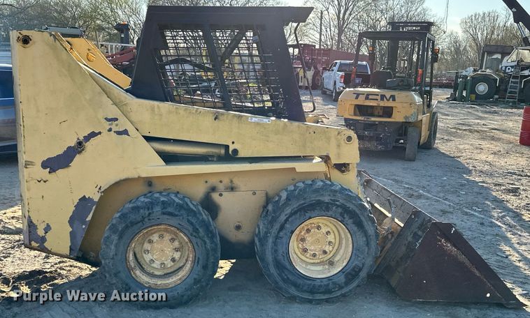 image for item EH3842 Gehl skid steer loader