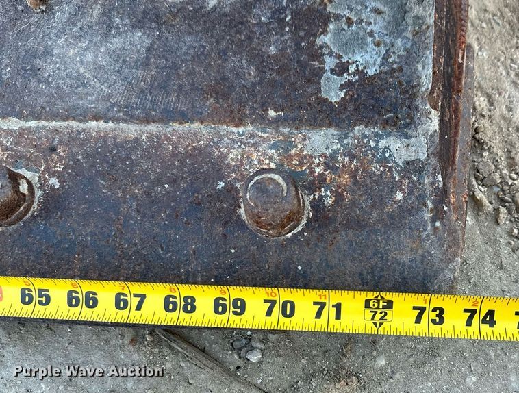 image for item EH3842 Gehl skid steer loader