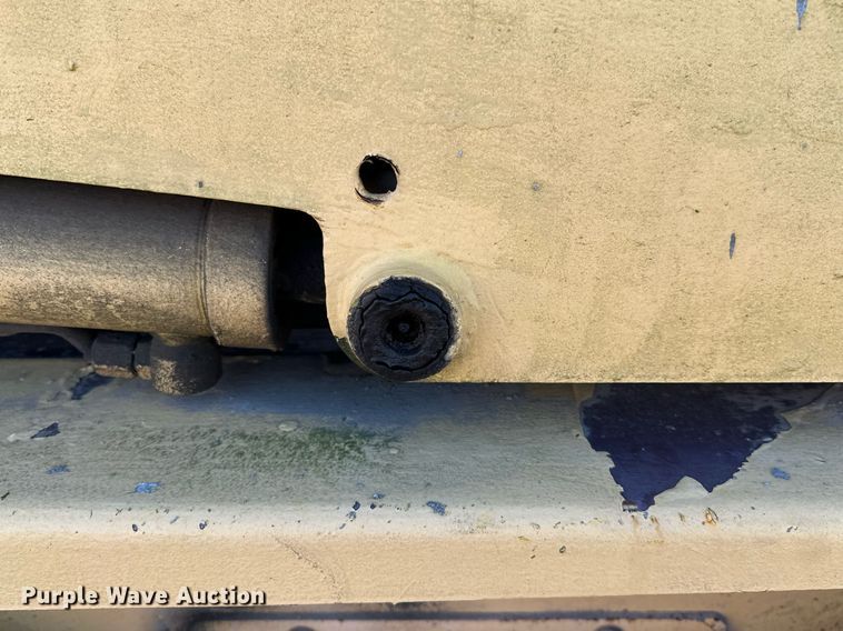 image for item EH3842 Gehl skid steer loader