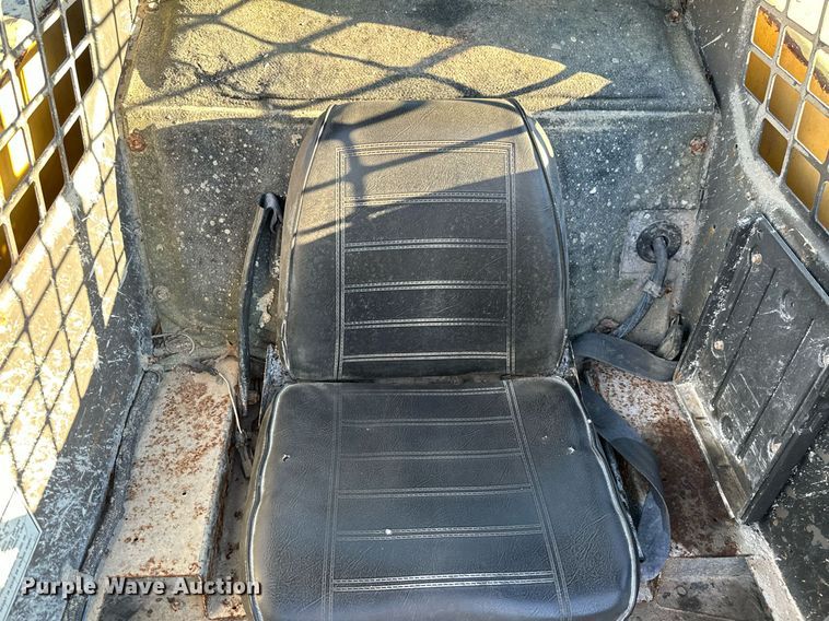 image for item EH3842 Gehl skid steer loader