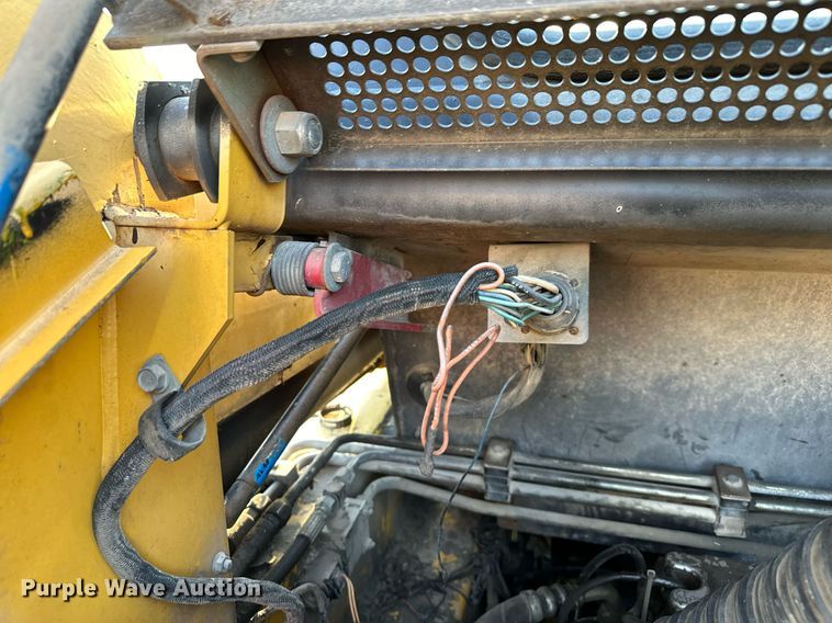 image for item EH3842 Gehl skid steer loader