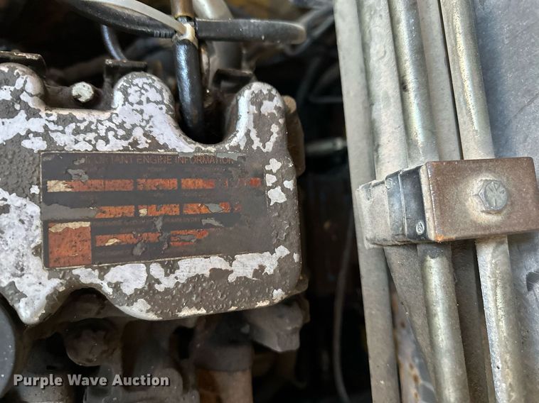 image for item EH3842 Gehl skid steer loader