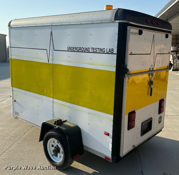 image for item EH6518 1994 Wells Cargo SW8 enclosed cargo trailer