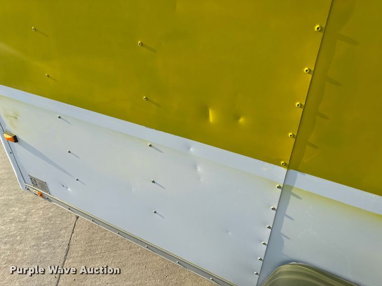 image for item EH6518 1994 Wells Cargo SW8 enclosed cargo trailer