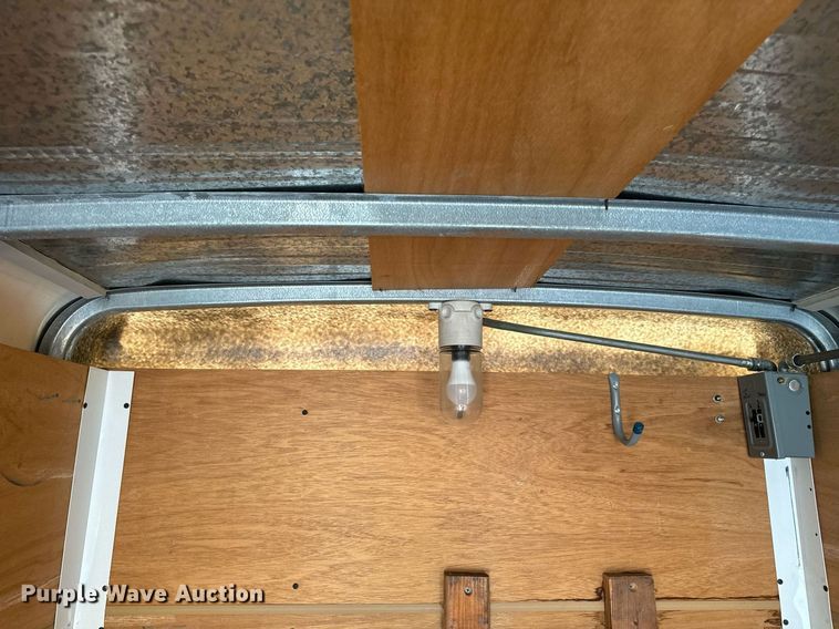 image for item EH6518 1994 Wells Cargo SW8 enclosed cargo trailer