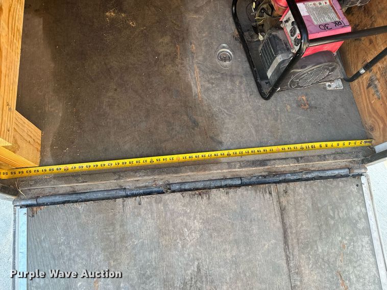 image for item EH6518 1994 Wells Cargo SW8 enclosed cargo trailer