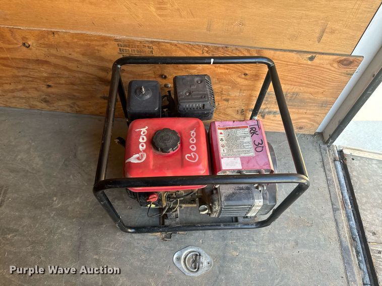 image for item EH6518 1994 Wells Cargo SW8 enclosed cargo trailer