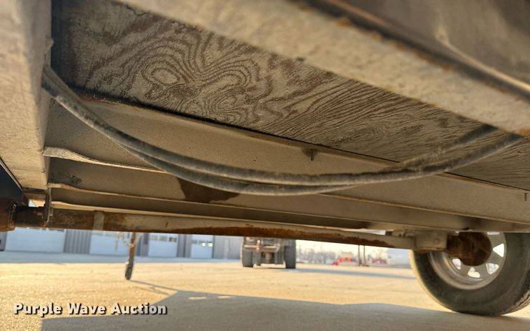 image for item EH6518 1994 Wells Cargo SW8 enclosed cargo trailer