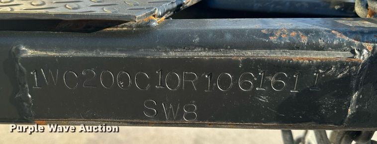 image for item EH6518 1994 Wells Cargo SW8 enclosed cargo trailer