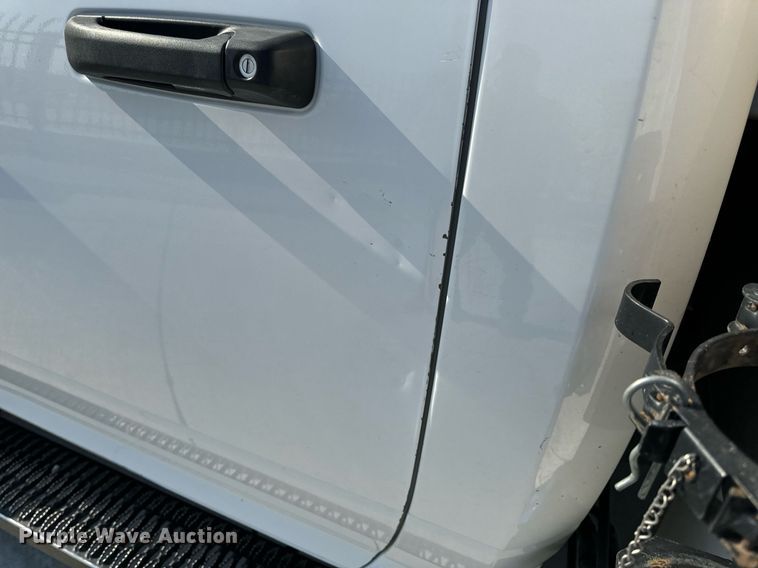 image for item EH6523 2014 Dodge Ram 5500HD bucket truck