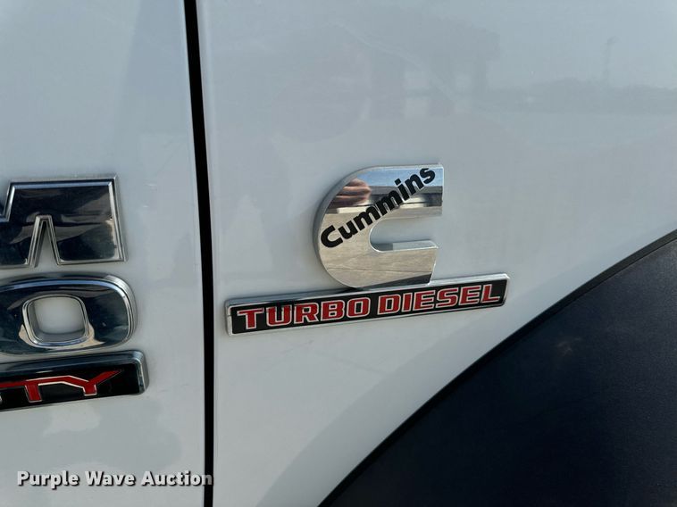 image for item EH6523 2014 Dodge Ram 5500HD bucket truck
