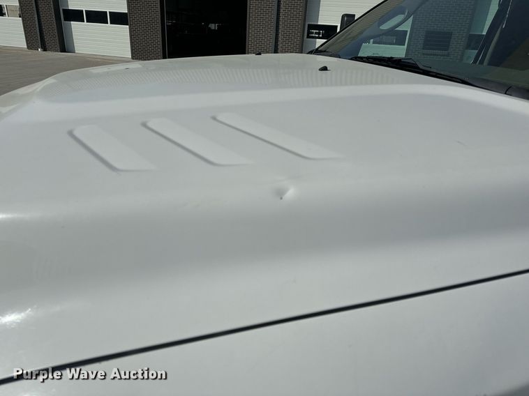 image for item EH6523 2014 Dodge Ram 5500HD bucket truck