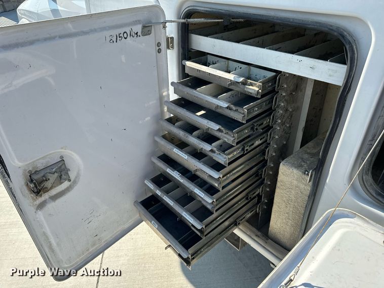 image for item EH6523 2014 Dodge Ram 5500HD bucket truck