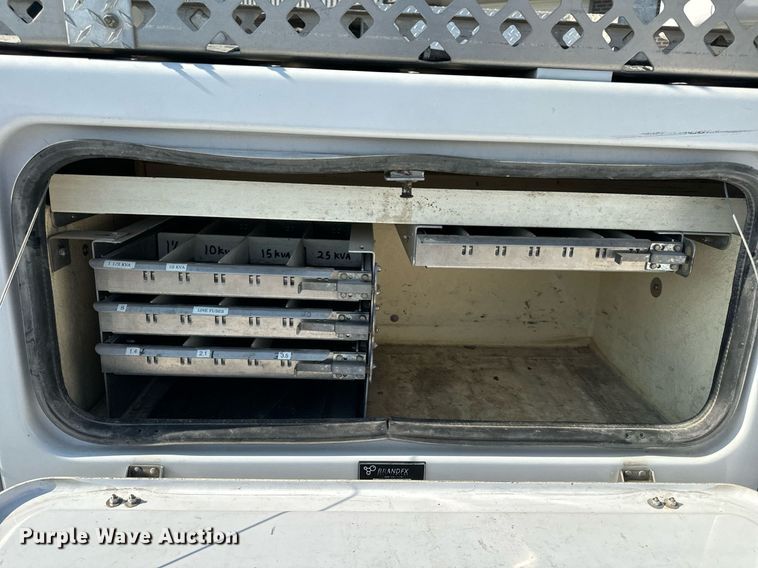 image for item EH6523 2014 Dodge Ram 5500HD bucket truck