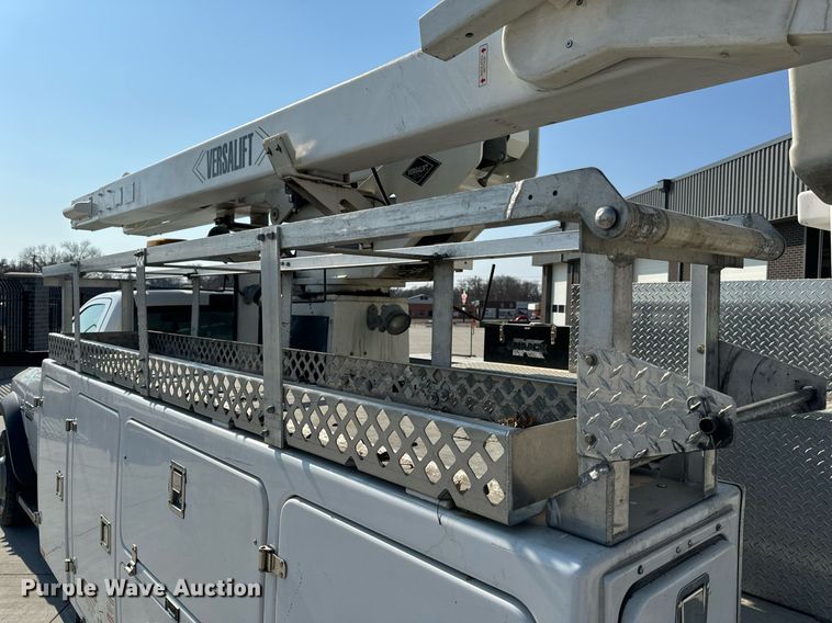 image for item EH6523 2014 Dodge Ram 5500HD bucket truck