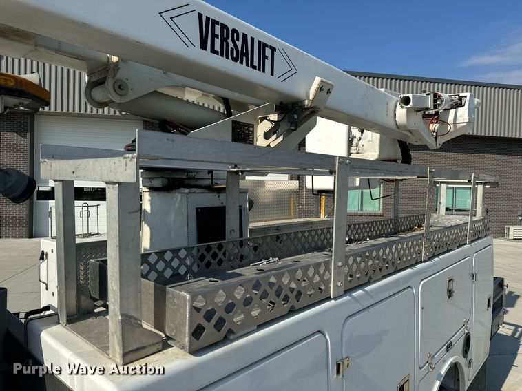 image for item EH6523 2014 Dodge Ram 5500HD bucket truck