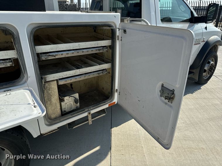 image for item EH6523 2014 Dodge Ram 5500HD bucket truck