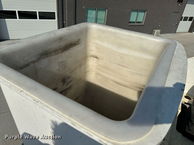 image for item EH6523 2014 Dodge Ram 5500HD bucket truck