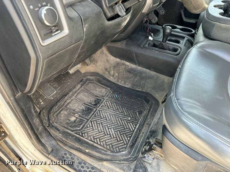 image for item EH6523 2014 Dodge Ram 5500HD bucket truck