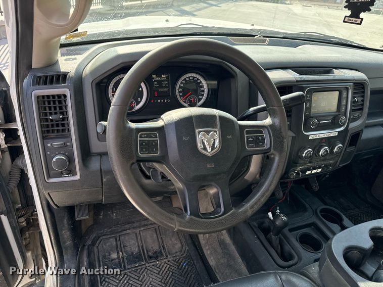 image for item EH6523 2014 Dodge Ram 5500HD bucket truck