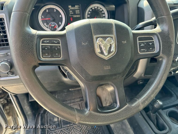 image for item EH6523 2014 Dodge Ram 5500HD bucket truck