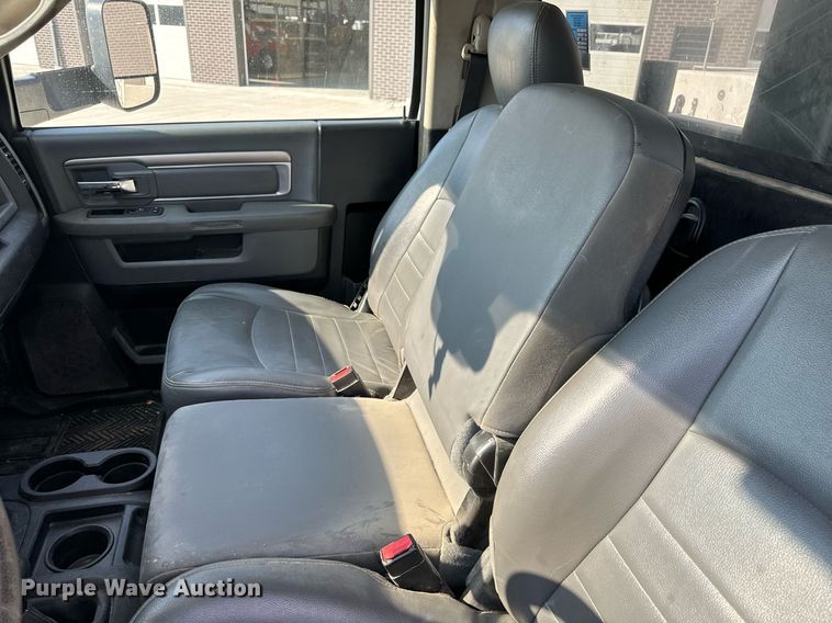 image for item EH6523 2014 Dodge Ram 5500HD bucket truck