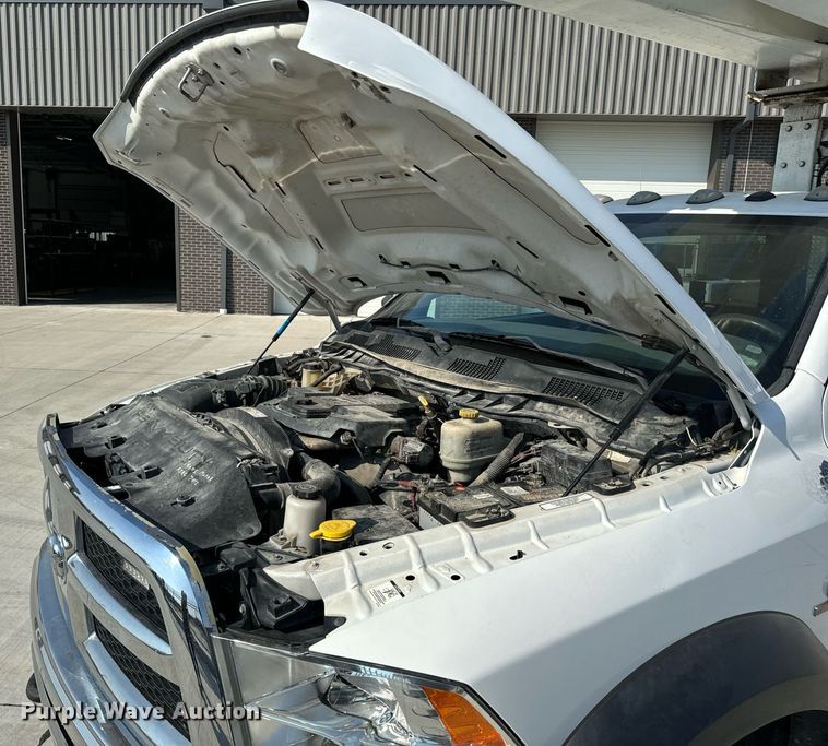 image for item EH6523 2014 Dodge Ram 5500HD bucket truck