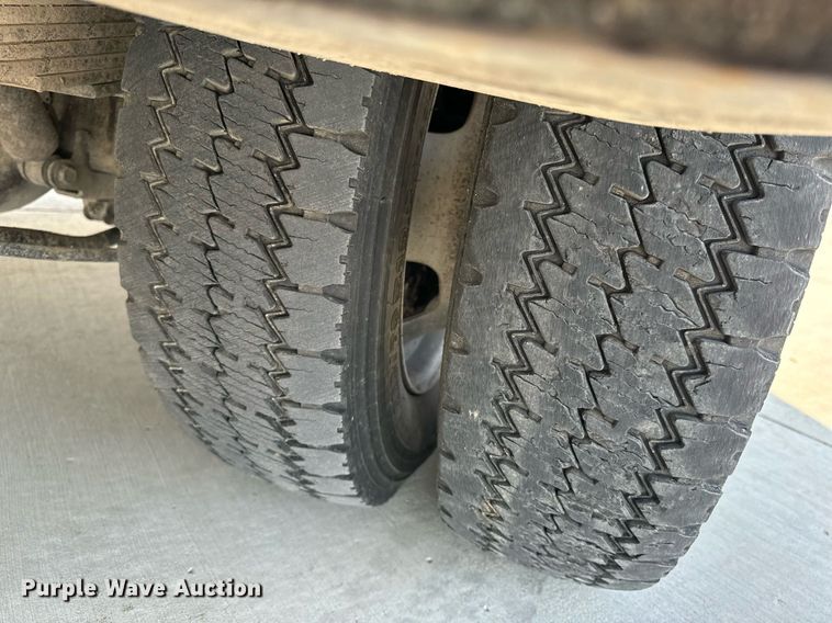 image for item EH6523 2014 Dodge Ram 5500HD bucket truck