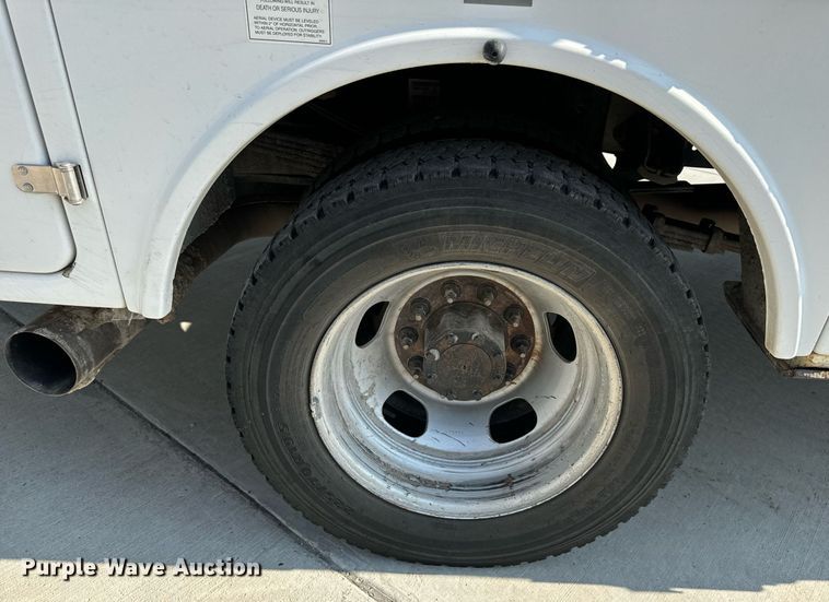 image for item EH6523 2014 Dodge Ram 5500HD bucket truck