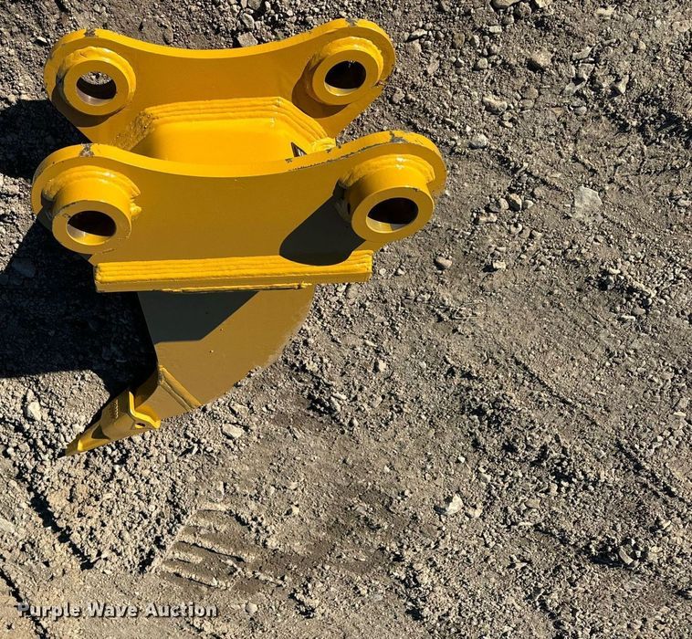 image for item EH6540 2023 Landhero  CAT312/313 excavator ripper tooth