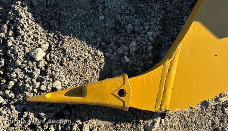 image for item EH6540 2023 Landhero  CAT312/313 excavator ripper tooth