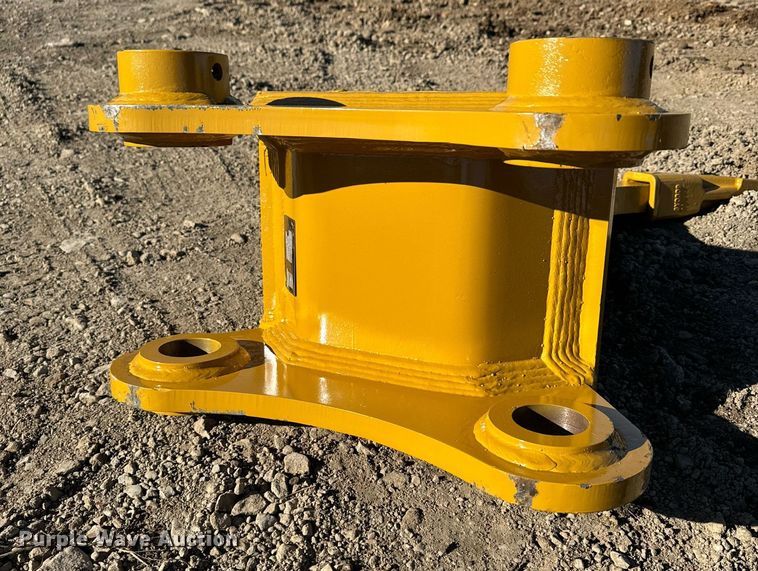 image for item EH6540 2023 Landhero  CAT312/313 excavator ripper tooth