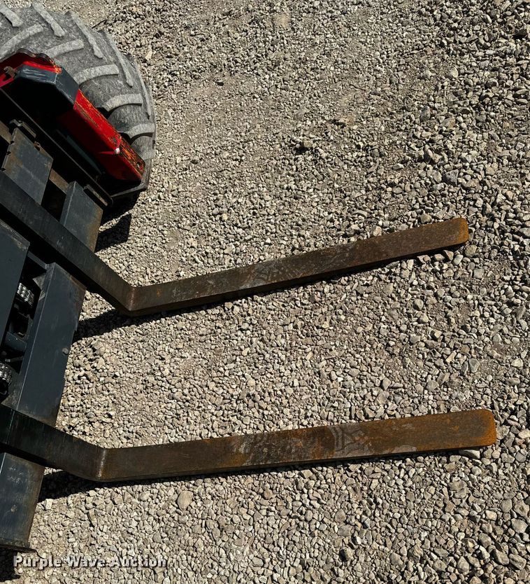 image for item EH6548 2006 Moffett M55 forklift