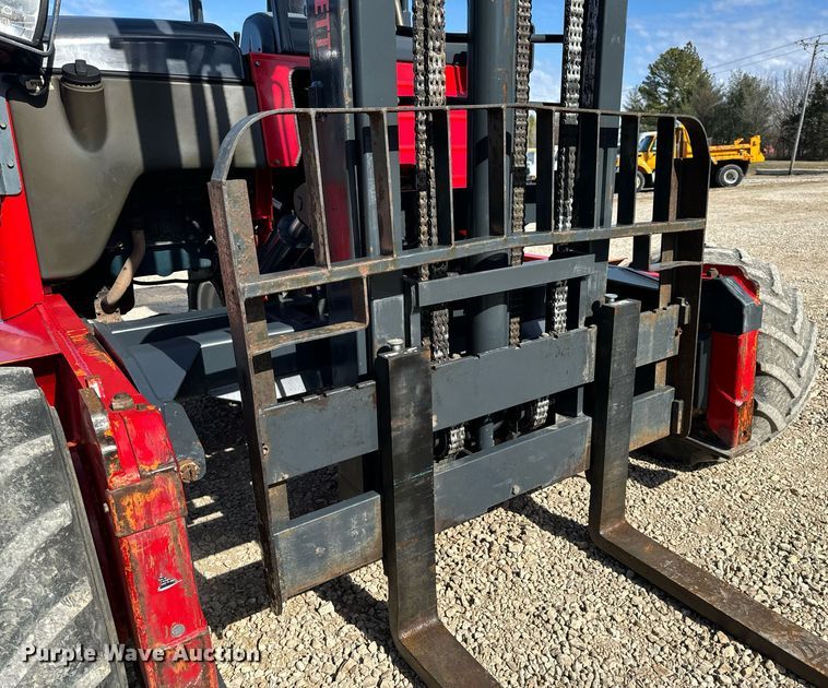 image for item EH6548 2006 Moffett M55 forklift