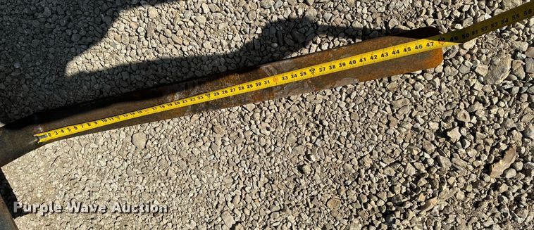 image for item EH6548 2006 Moffett M55 forklift