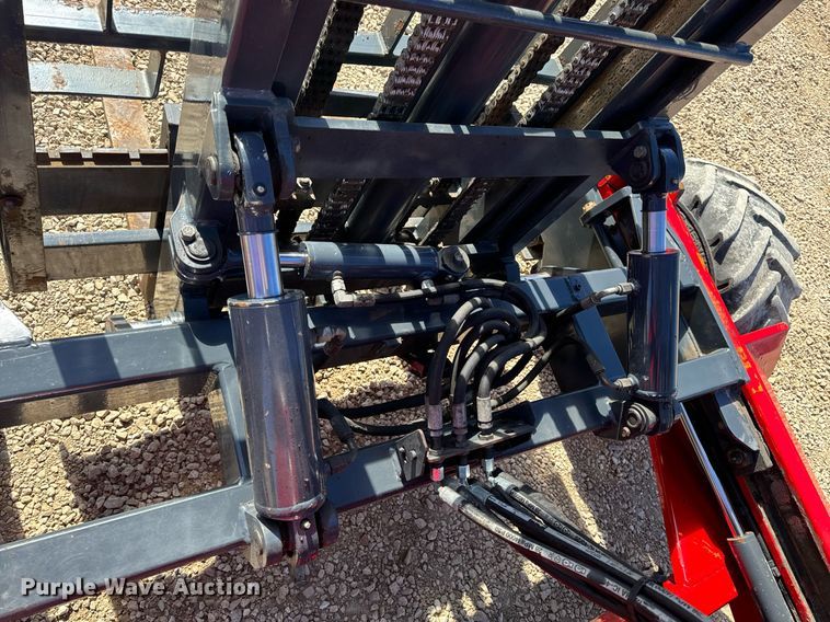 image for item EH6548 2006 Moffett M55 forklift