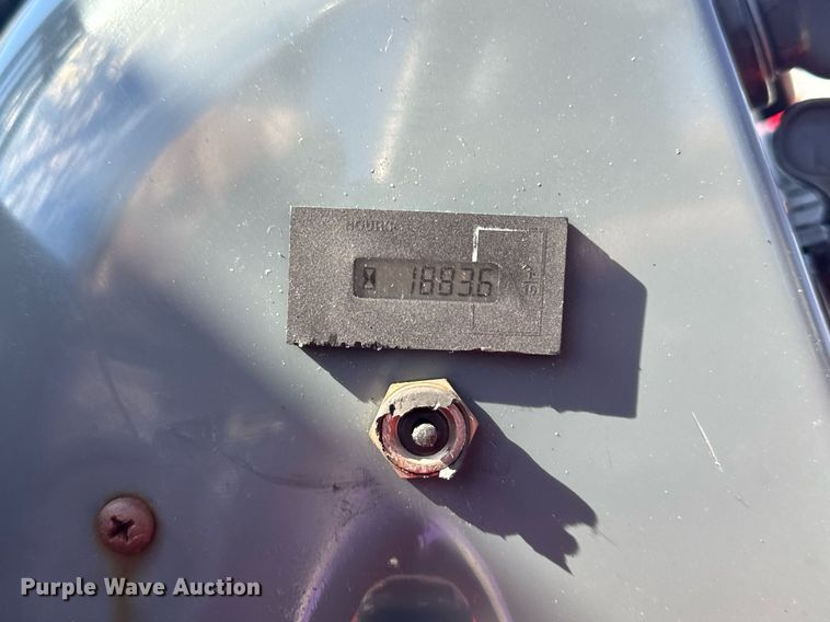 image for item EH6548 2006 Moffett M55 forklift