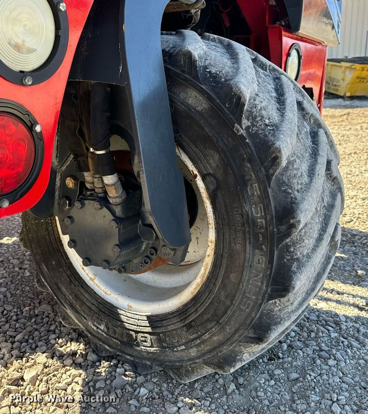 image for item EH6548 2006 Moffett M55 forklift