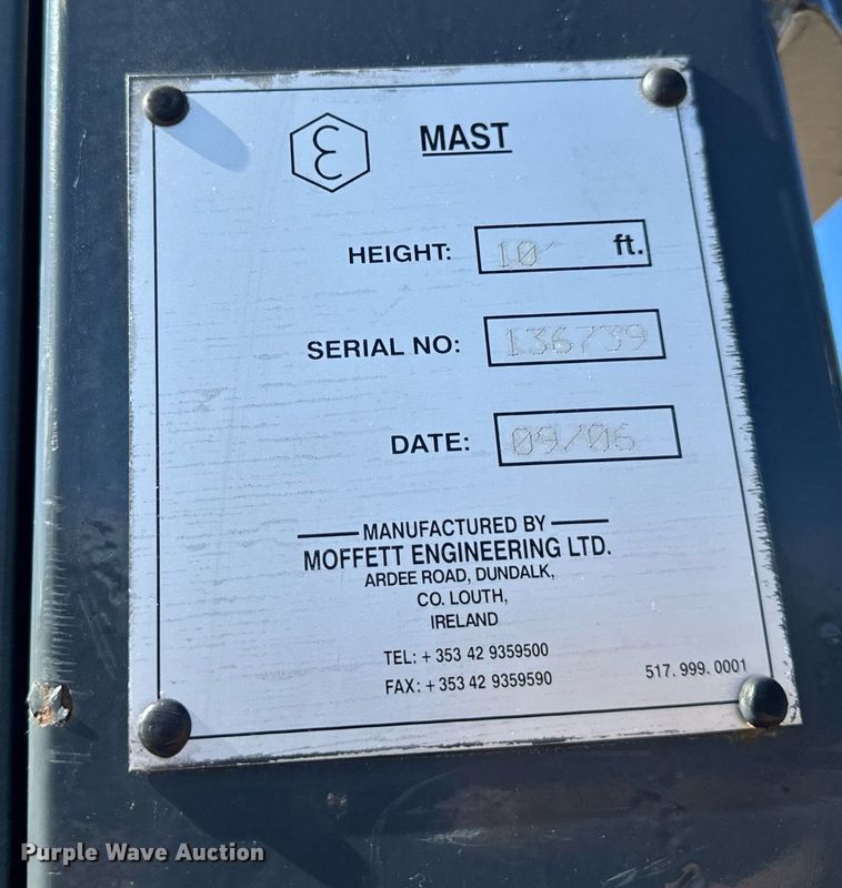 image for item EH6548 2006 Moffett M55 forklift