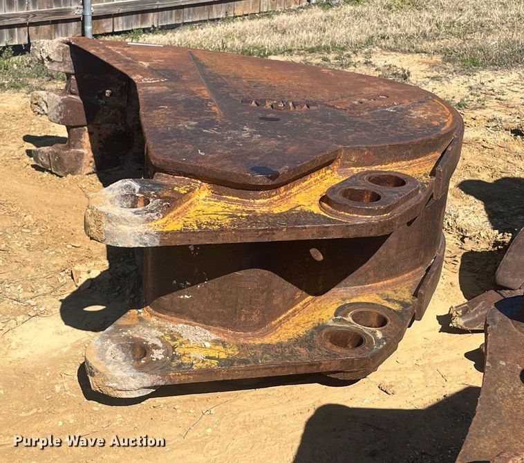 image for item EI0687 MPM excavator bucket