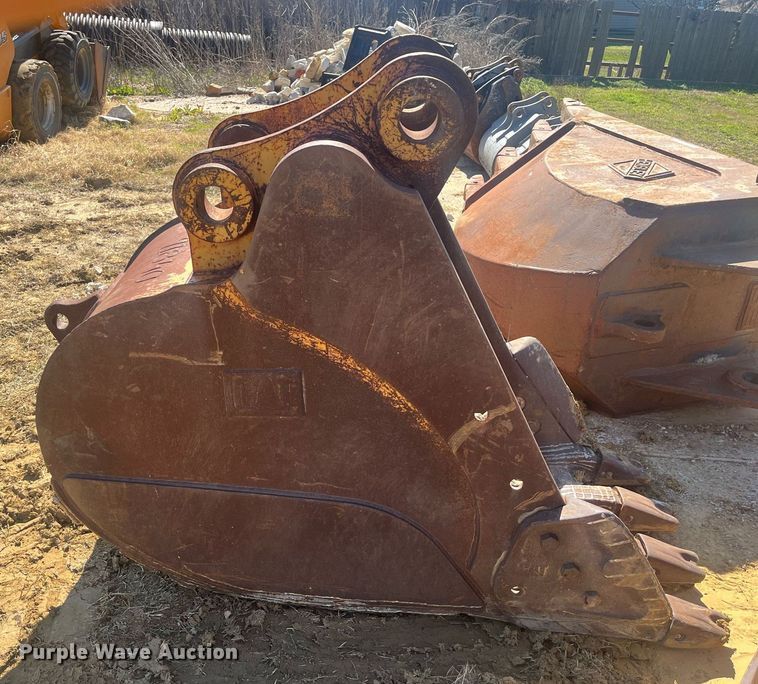 image for item EI0688 Caterpillar excavator bucket