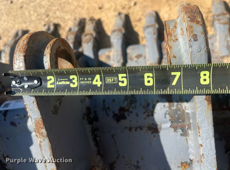 image for item EI0690 Excavator bucket