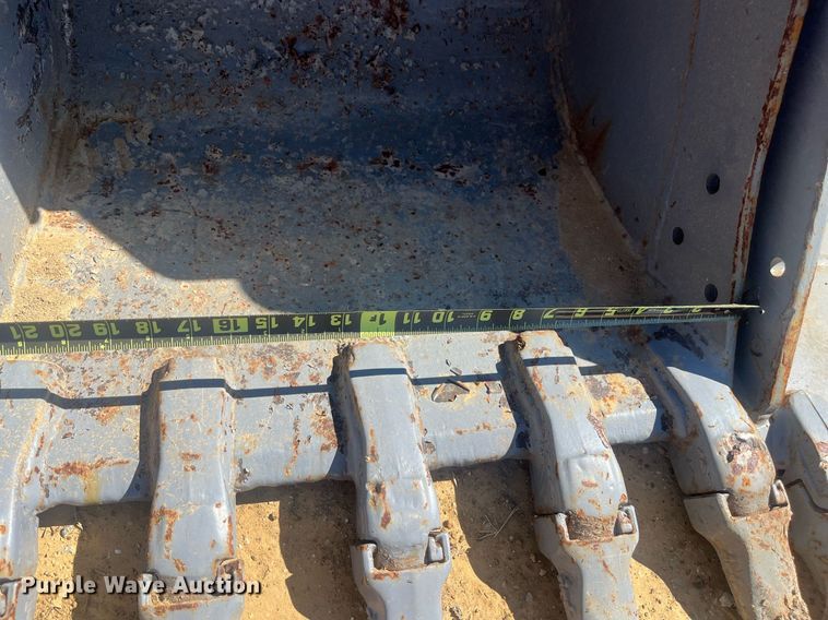 image for item EI0690 Excavator bucket