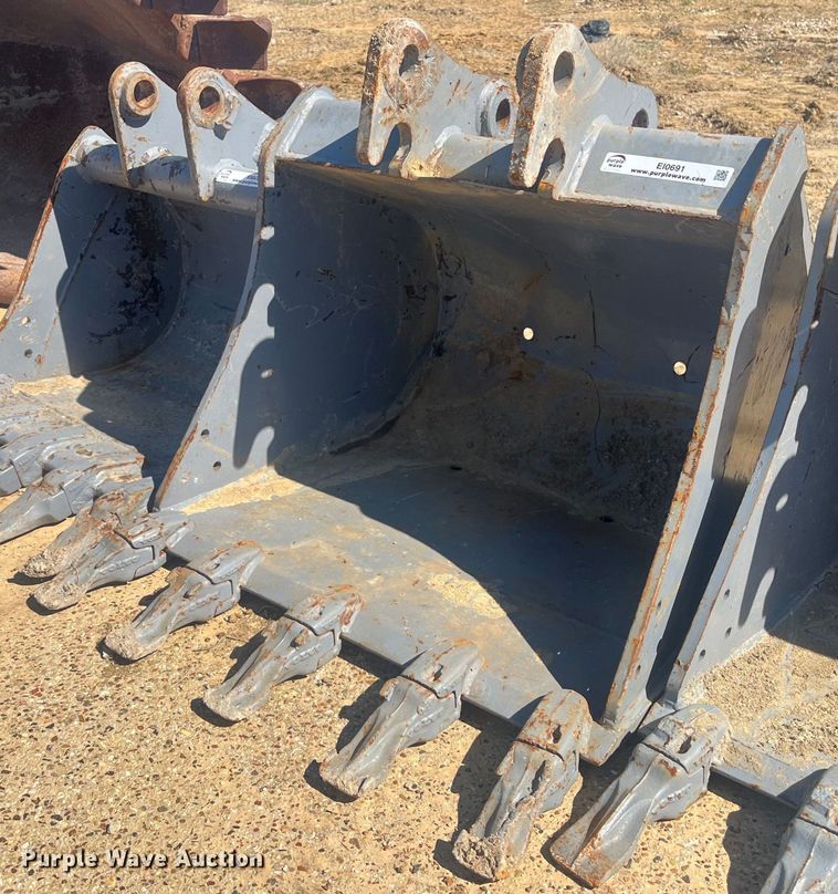 image for item EI0691 Excavator bucket