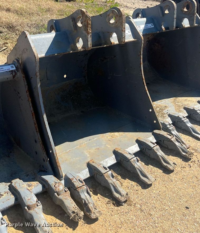 image for item EI0691 Excavator bucket