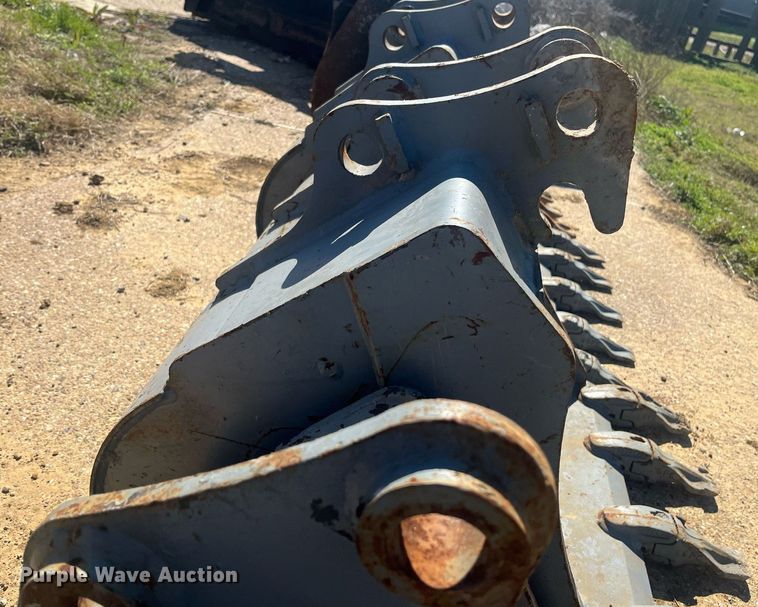 image for item EI0691 Excavator bucket