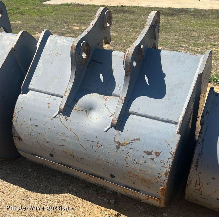 image for item EI0691 Excavator bucket