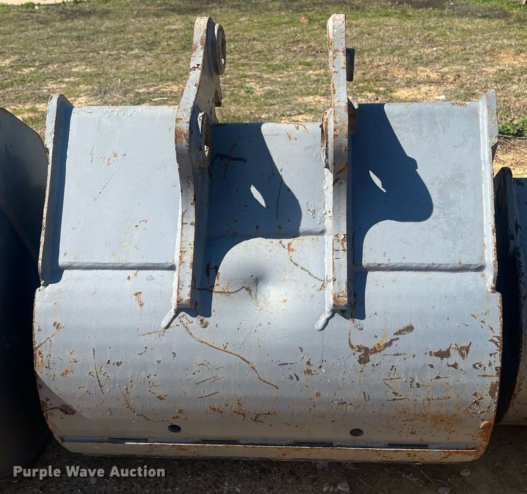 image for item EI0691 Excavator bucket