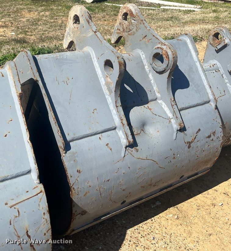 image for item EI0691 Excavator bucket